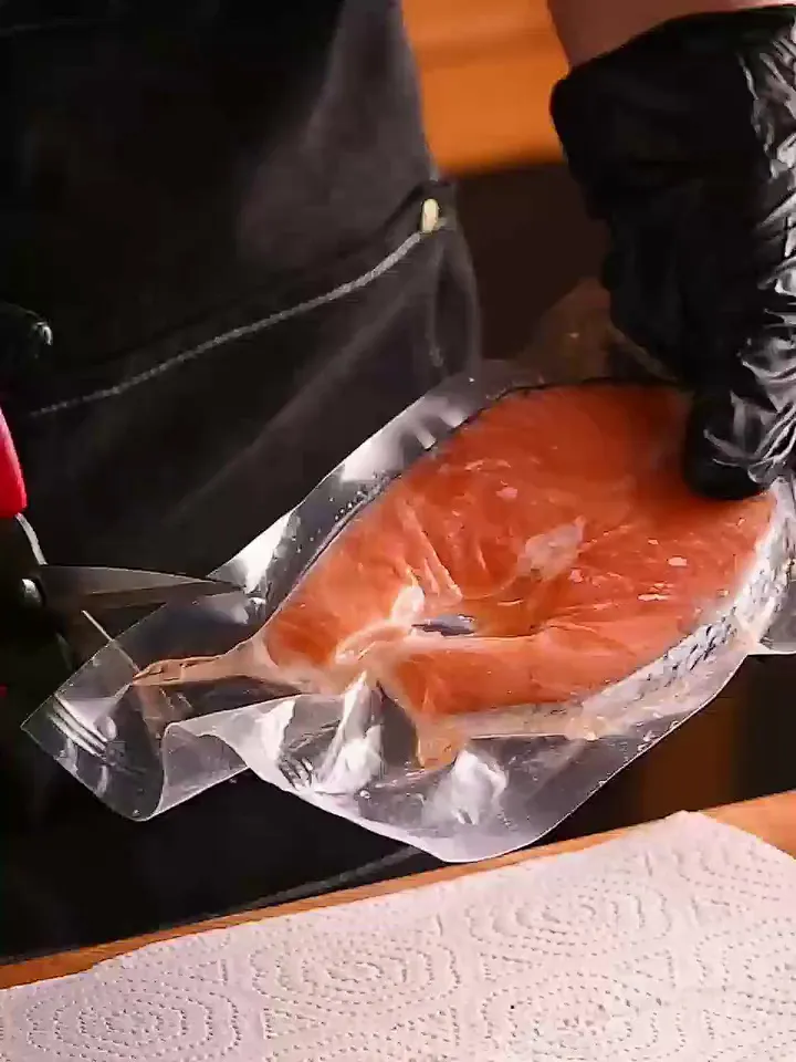 告别“油鱼”感 | 鲜嫩三文鱼轻松拿捏！