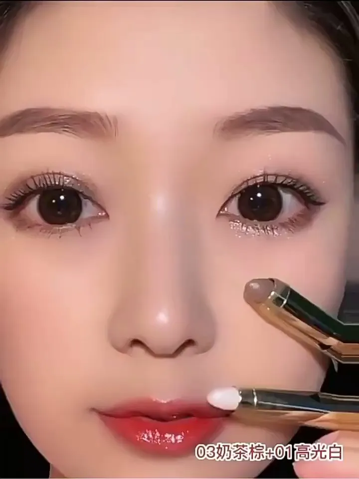 新年焕新妆,从这根高光眼影笔开始“亮”相大计!