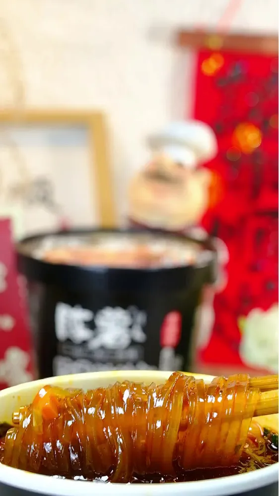 这酸辣粉太强悍了!!又正宗又美味!!