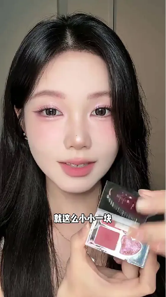 不是普通彩妆买不起，而是摇滚甜心眉盘更有性价比😍