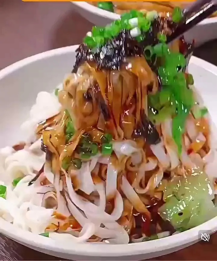 😋馋哭!这葱油拌面酱怎么能这么香!