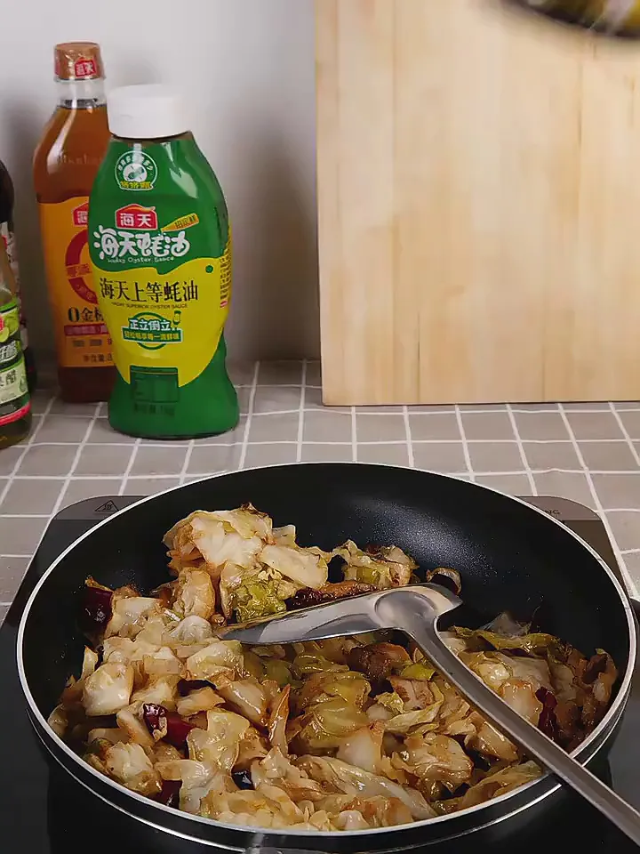 厨房的“调味神器”——海天酱油特级一品鲜1.28L!