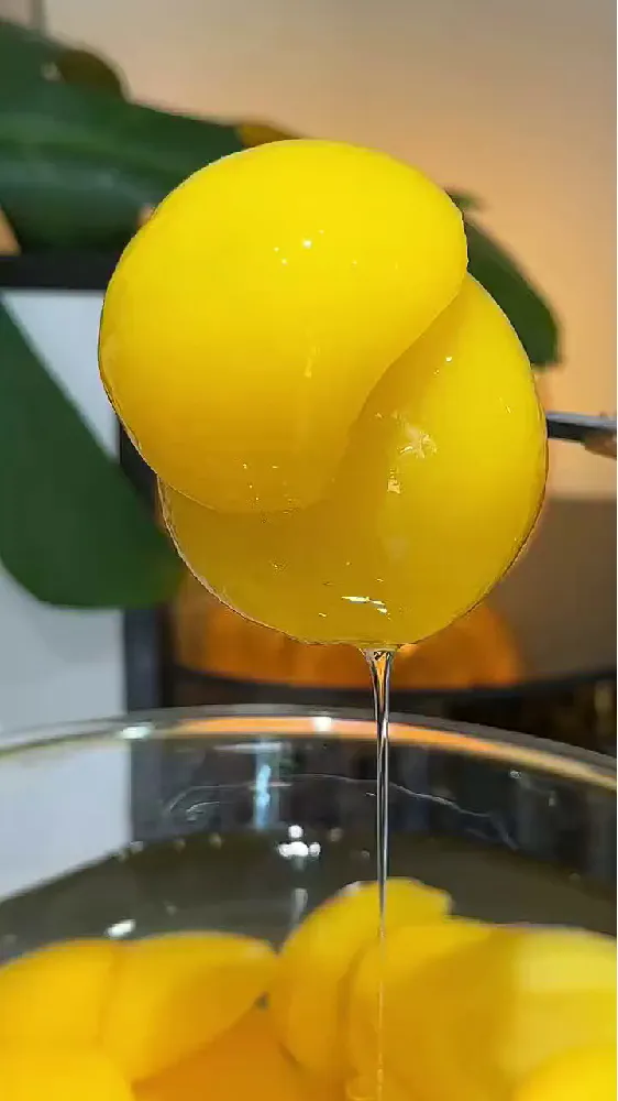 感谢沂蒙山朋友推荐的黄桃罐头！真的好好吃🤤