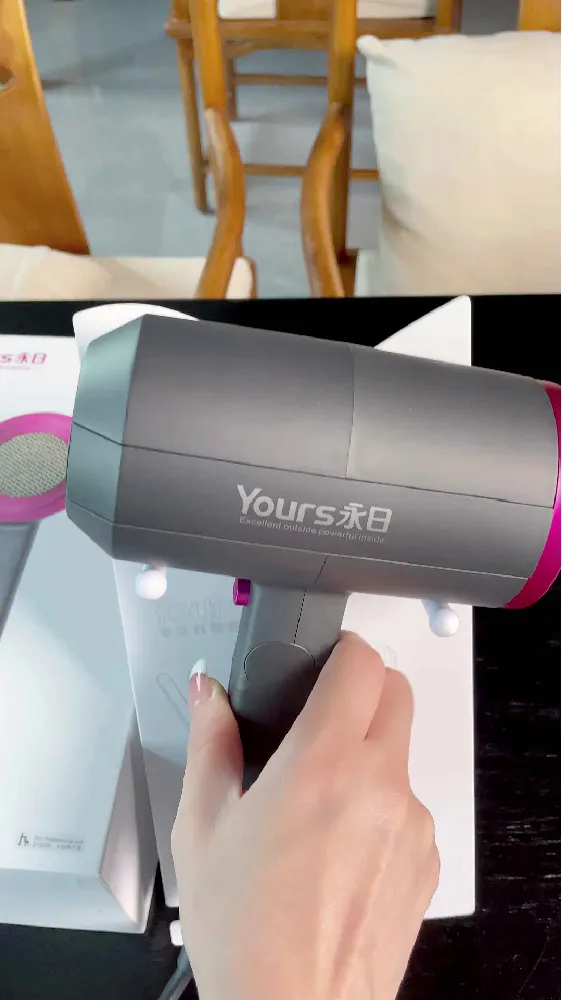 都2025了,不会还有人没用上母婴可用的吹风机吧!
