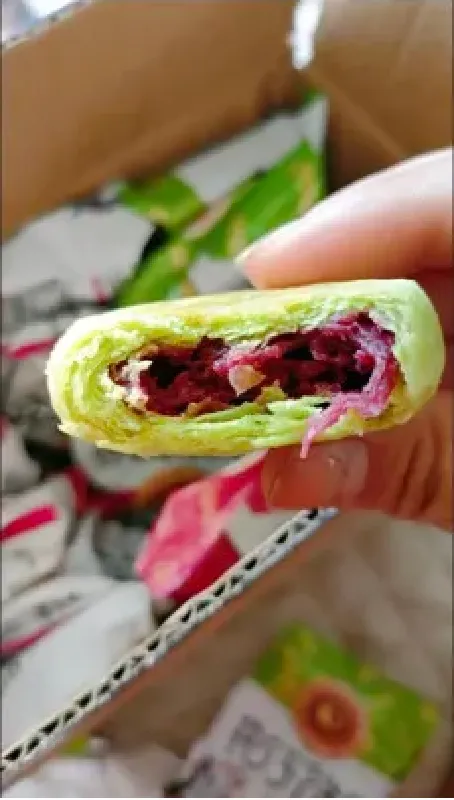 🌸云南特产鲜花饼,绝对的美味享受!🌸