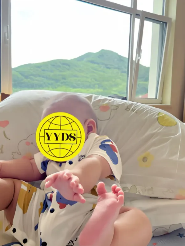 🛏️👶 带小月龄宝宝出门,这款一次性床品简直是神器!😍