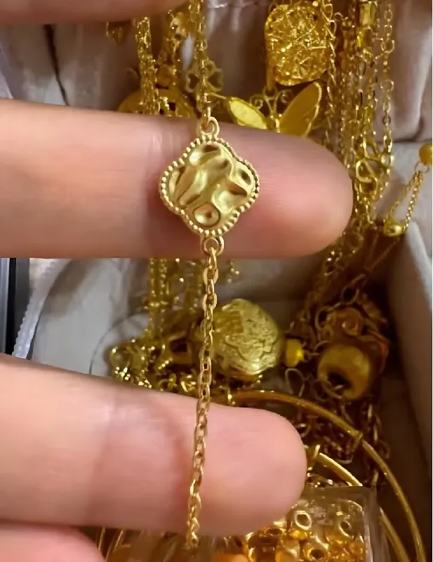 被梦金园拿捏了!四叶草手链✨精致到犯规,谁戴谁好看👗