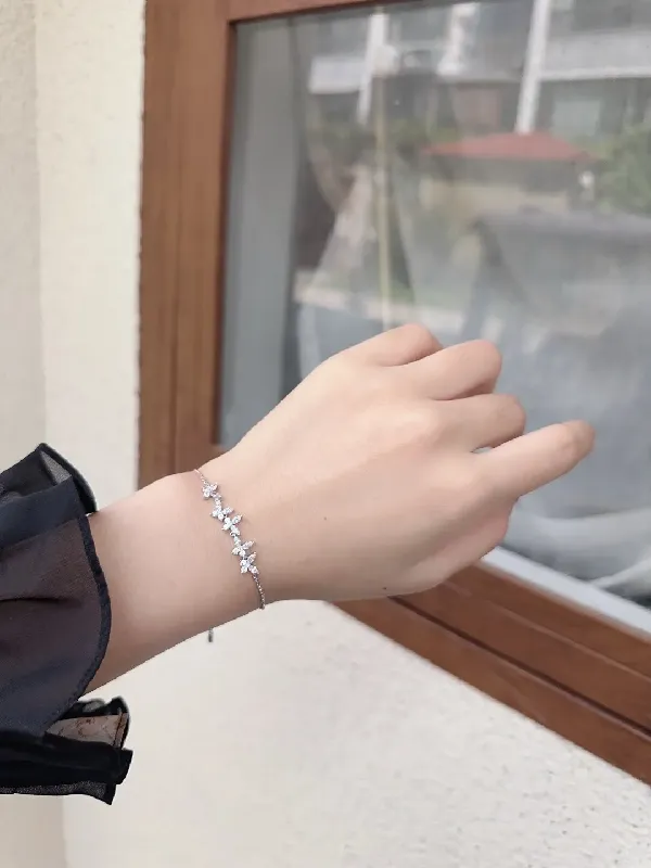 APM Monaco蝴蝶手链!不同风格女生怎么选?