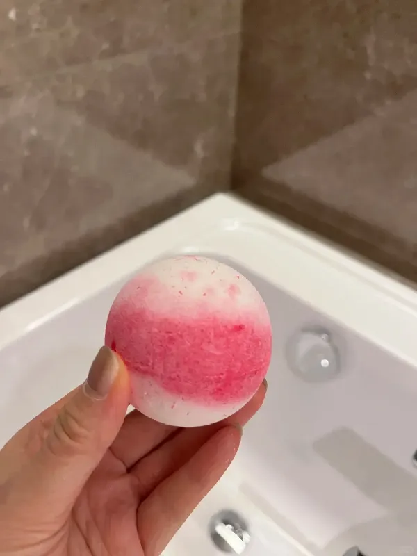 囤了好多施丹兰气泡弹，现在是花瓣浴自由🛁