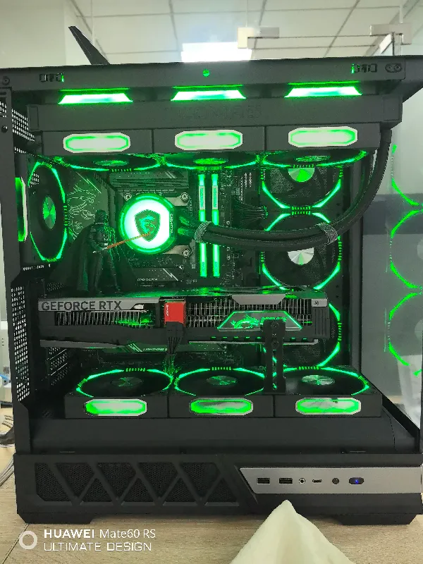 性能逆袭!RTX 5070 让你一键开启「畅玩模式」