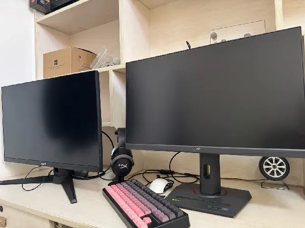 用对电竞显示器…打游戏直接爽翻，实力carry全场！