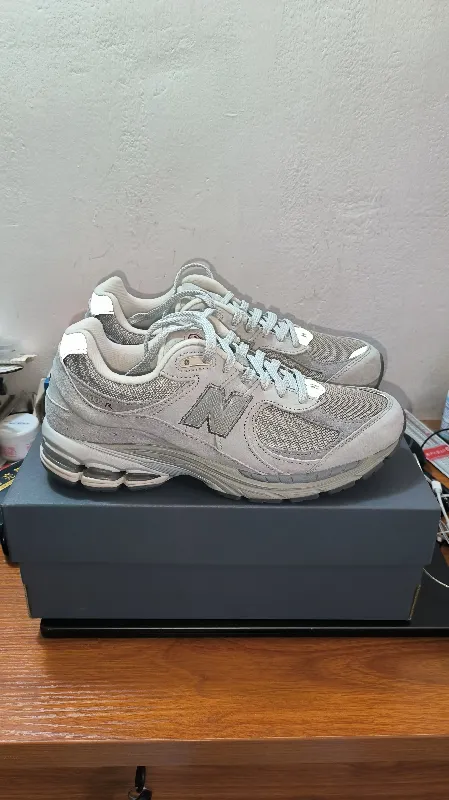 官宣✨ NEW BALANCE携手2002R系列闪耀登场