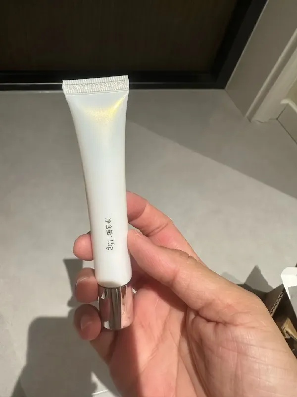 各位精致小主,小女子在此有礼了~