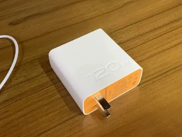 良心安利！热门 vivo 手机充电器测评