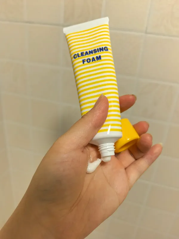 皮肤总是油光满面？洗面奶可得选对