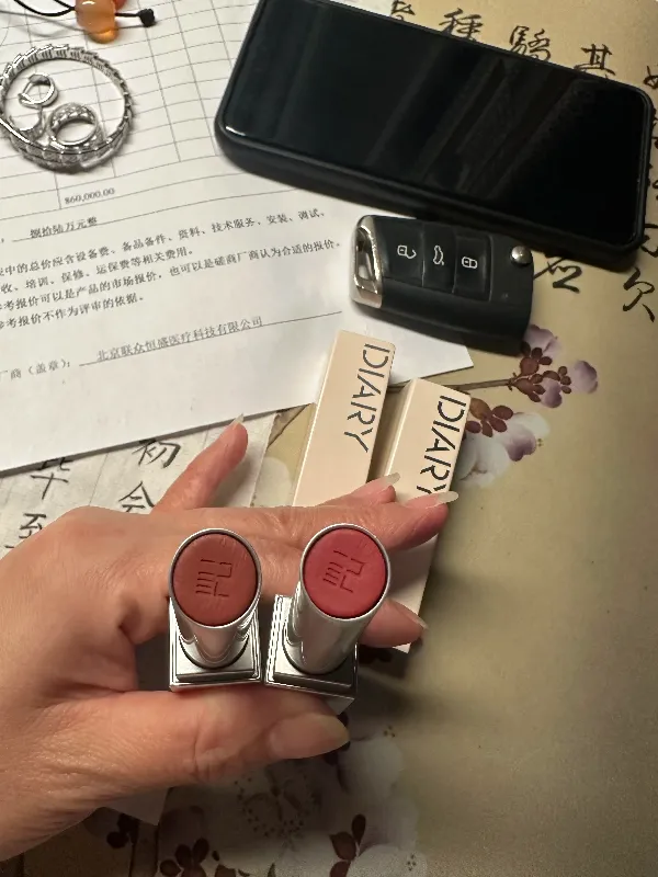 不同场合,不同唇色!完美日记樱花心动口红双支礼袋礼盒来袭