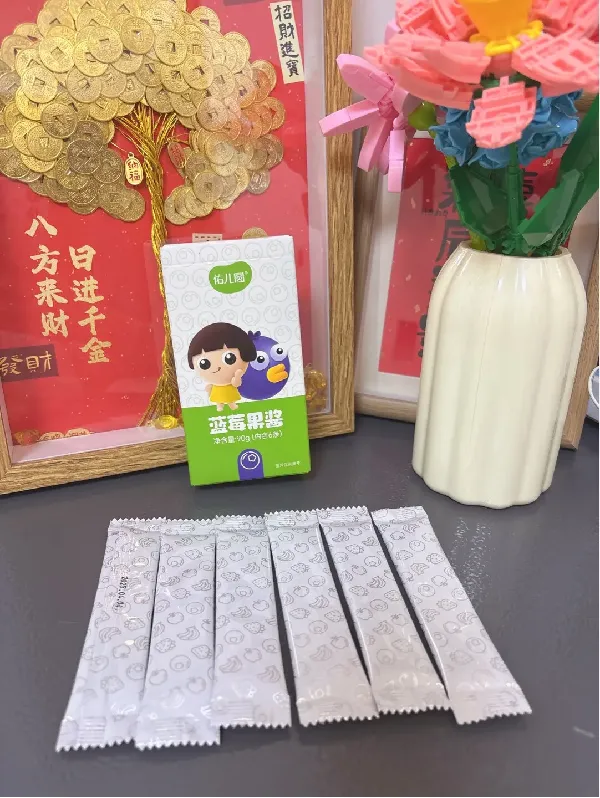 💡果酱也能这么大颗果肉，让面包瞬间升级？