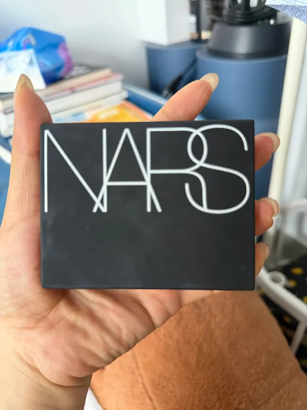 持证上岗成功！NARS 大白饼真的有点东西！