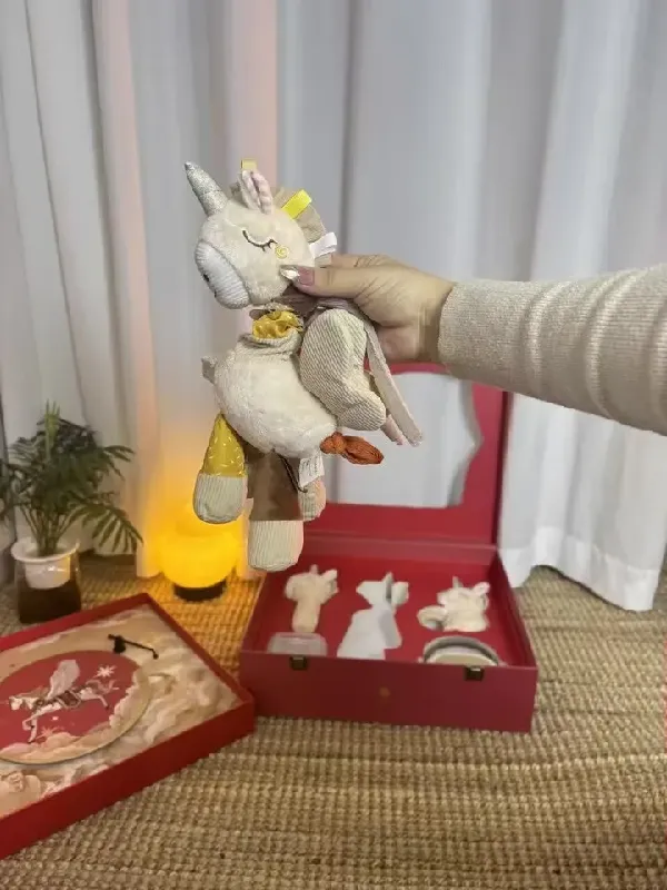 宝妈必看!这款新生婴儿礼盒简直是哄娃神器!