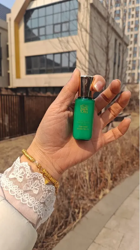 旅行护肤不发愁！百雀羚小样来救场