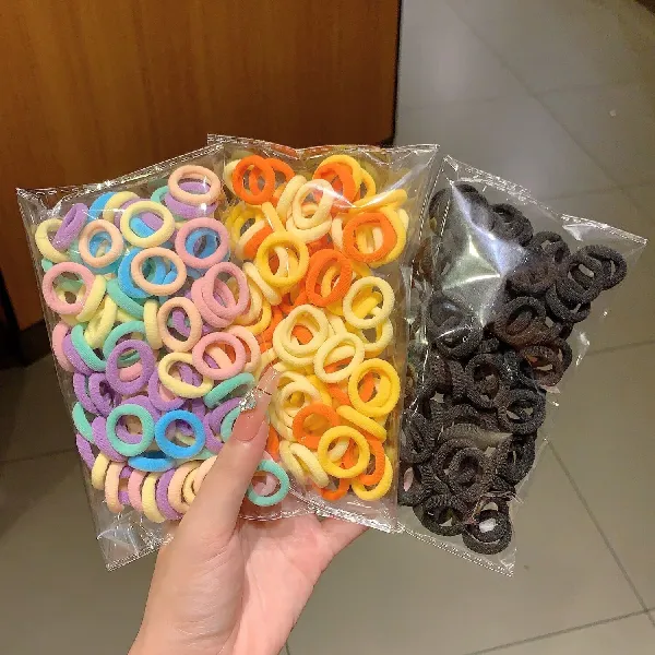 萌趣新年发饰来袭!百根袋装马卡龙皮筋超值入手