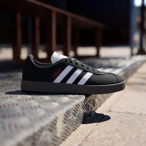 adidas「T头鞋」VL COURT|复古板鞋,解锁轻运动潮流新风尚